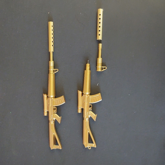 Toy Pen - Picture 1 of 3